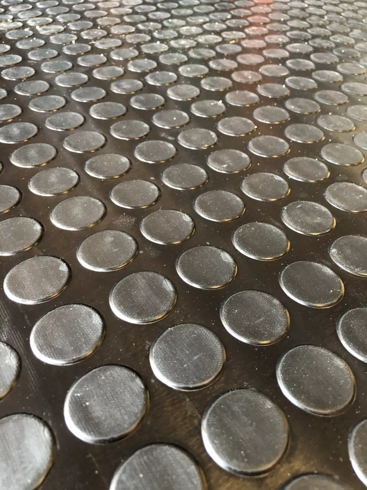 Coin Top rubber surface